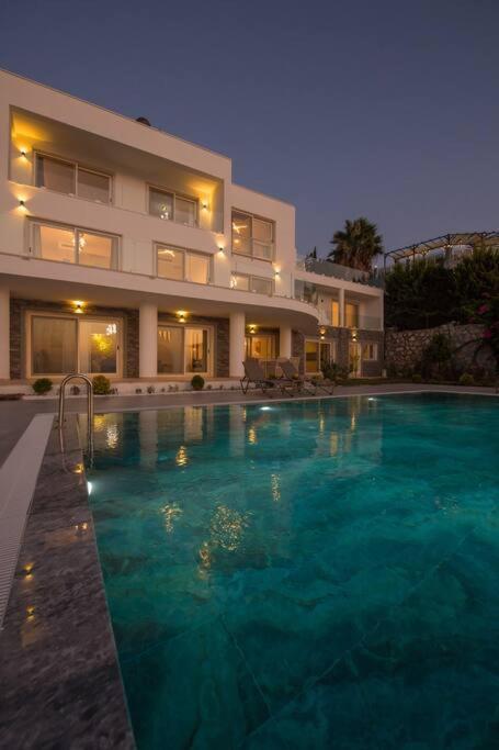 Beach Front Super Villa Boss 2 Bodrum Bagian luar foto