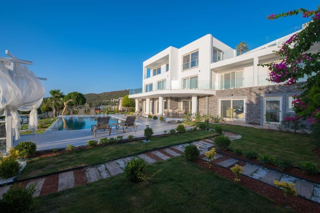 Beach Front Super Villa Boss 2 Bodrum Bagian luar foto