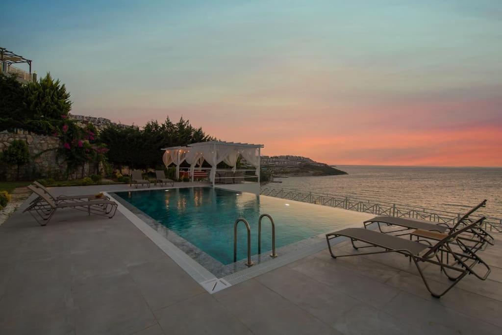 Beach Front Super Villa Boss 2 Bodrum Bagian luar foto