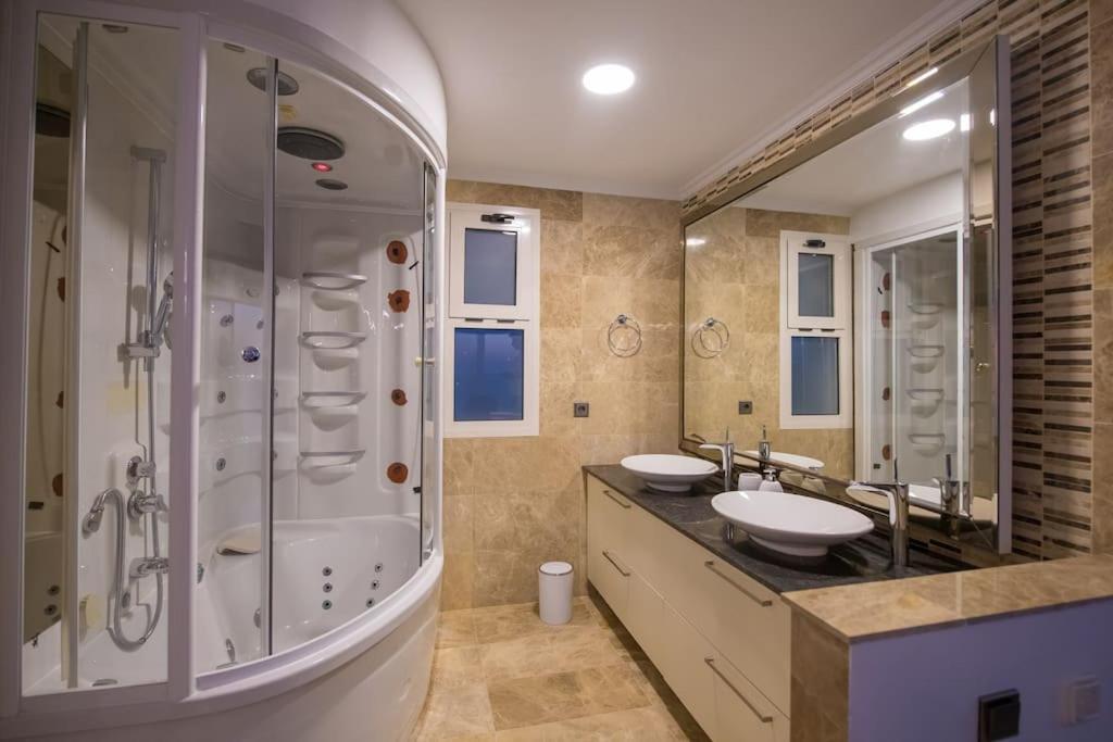 Beach Front Super Villa Boss 2 Bodrum Bagian luar foto