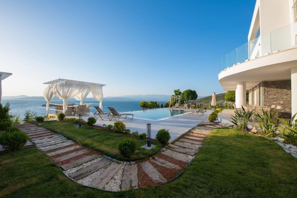Beach Front Super Villa Boss 2 Bodrum Bagian luar foto