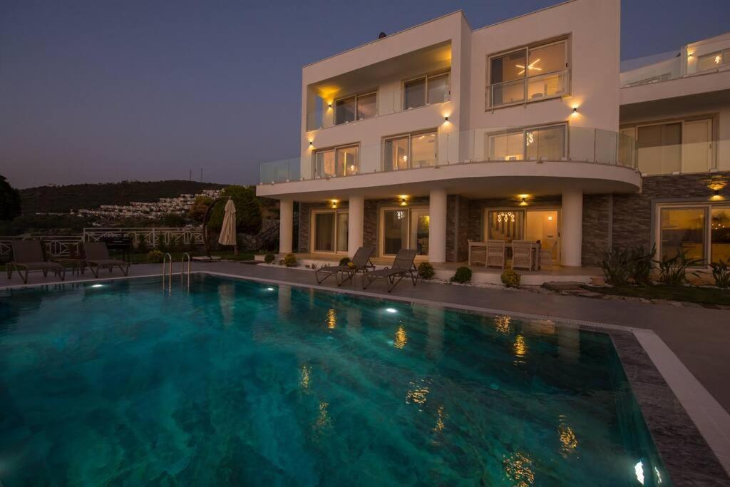 Beach Front Super Villa Boss 2 Bodrum Bagian luar foto